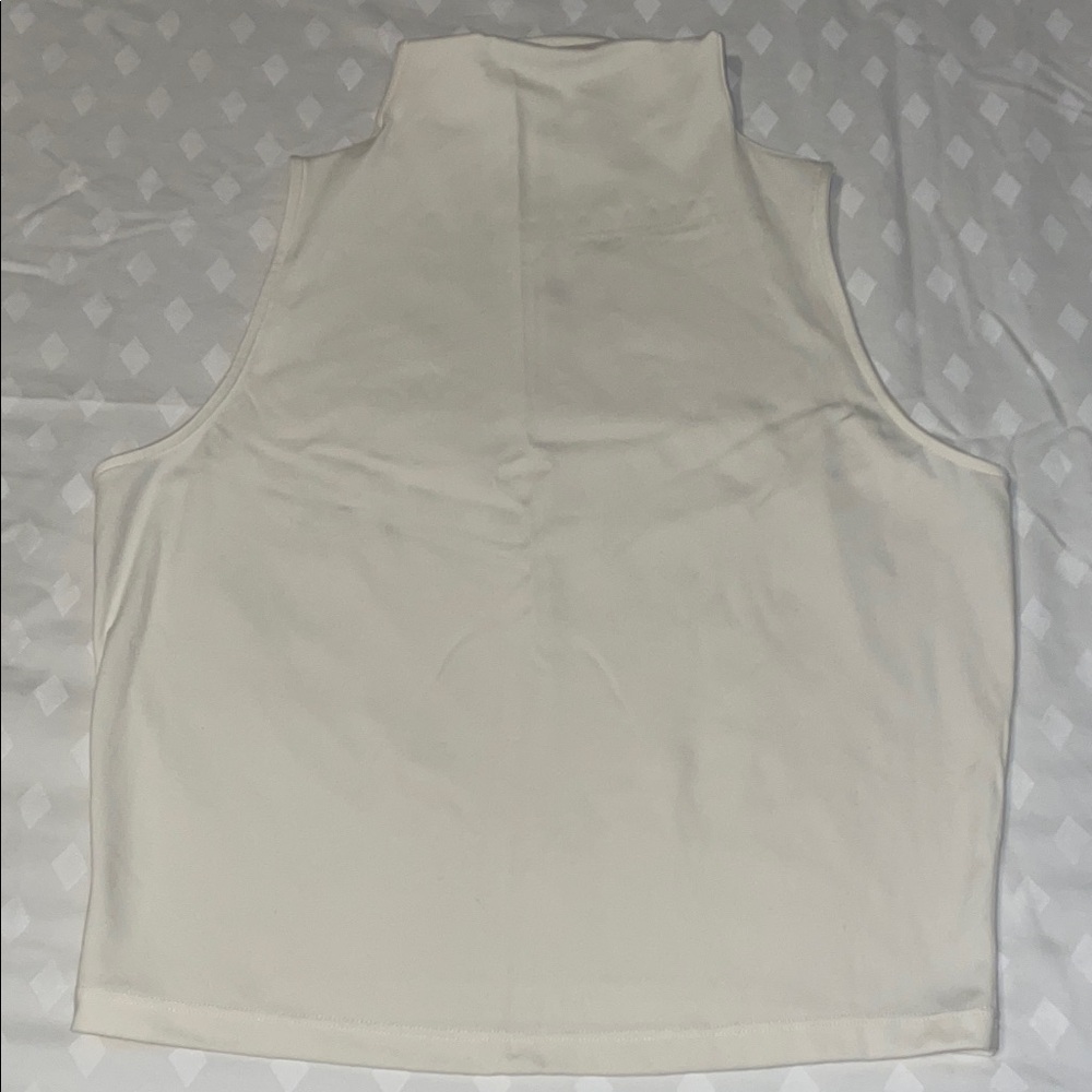 Yogalicious Cream Sleeveless Tank Top